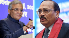 सुप्रीम कोर्ट का चुनाव आयोग से सवाल- ‘पहले से वोटर रहे लोगों से फ़ॉर्म 6 क्यों भरवाया जा रहा है?’