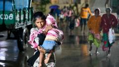 ‘अर्नब’ साइक्लोन का आंध्र प्रदेश के तटों से टकराना जारी, भारी बारिश और भीषण तूफ़ान